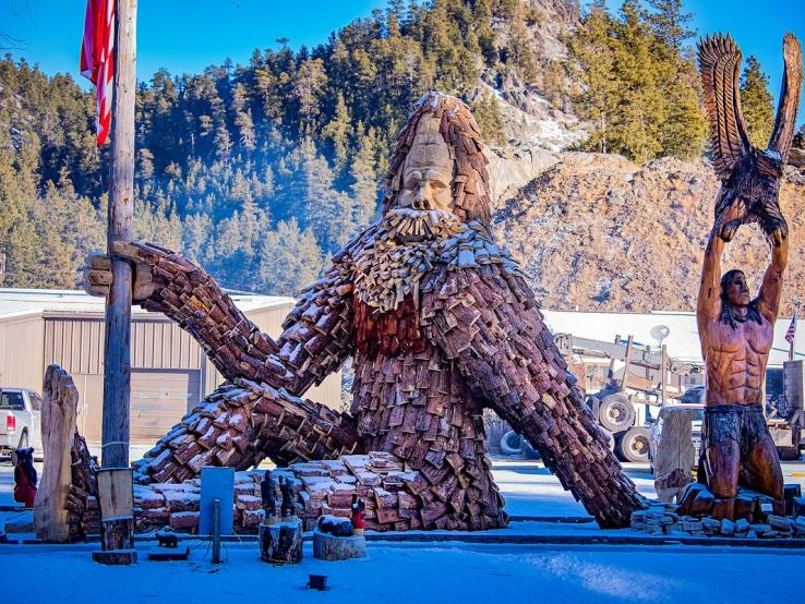 Dahl's Chainsaw Art, Keystone