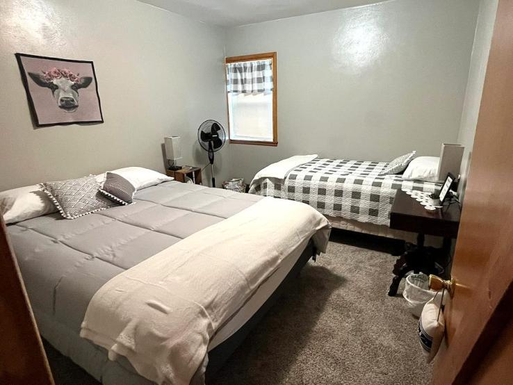 Circle F Farmhouse, Tripp