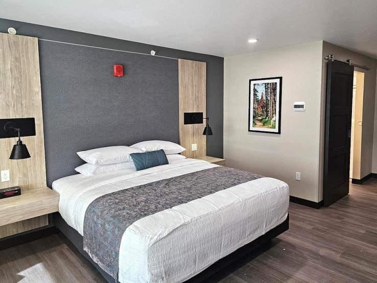 ClubHouse Hotel & Suites, Rapid City