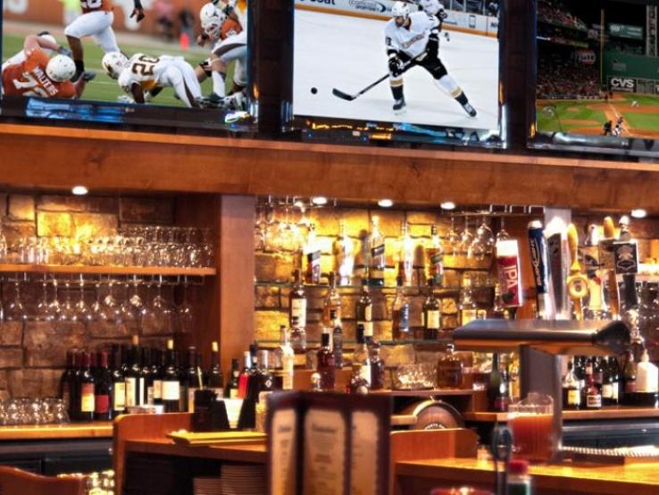 Oggie's Sports Bar & Emporium