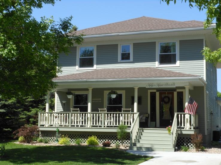 Molly's Manor B&B