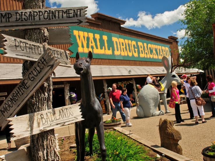 Wall Drug Store, Wall