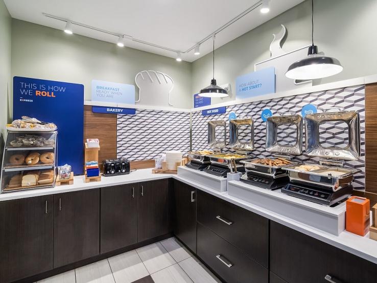 Holiday Inn Express & Suites, Custer