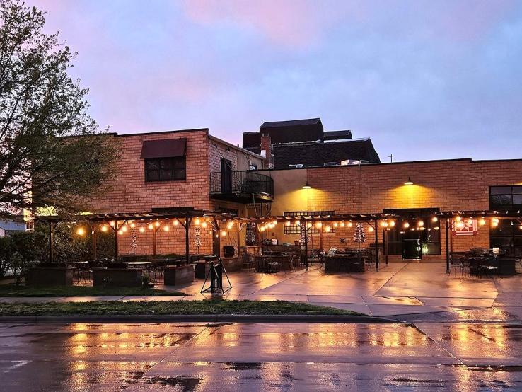Levee Street Steak & Lounge, Yankton