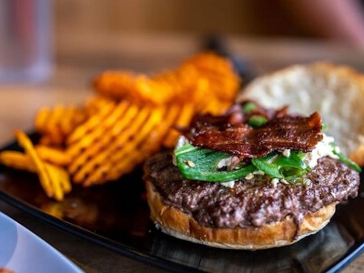 Black Hills Burger & Bun, Custer