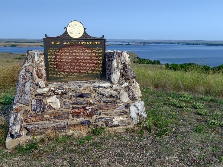 Hugh Glass Monument, Shadehill