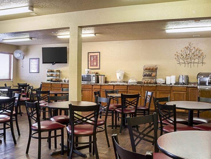 Econo Lodge Travel South Dakota