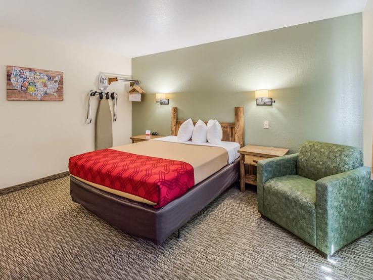 Custer Econo Lodge, Custer