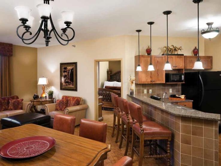 King Spa Suite