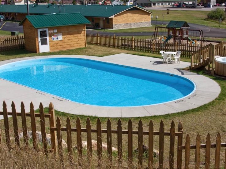 Pool & Hot Tub