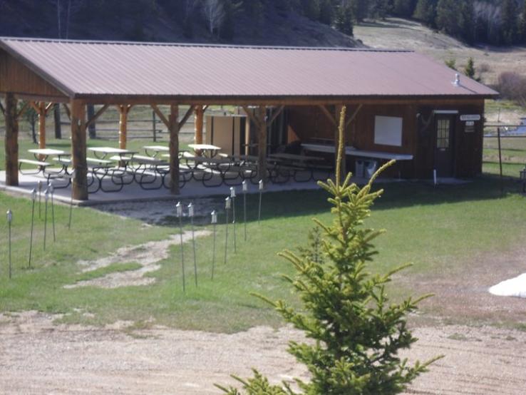 Ponderosa Pines Bunkhouse/Stable