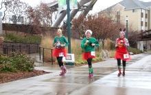Christmas Tree Skirt Dash, Sioux Falls