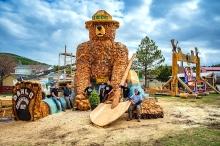 Dahl's Chainsaw Art, Hill City