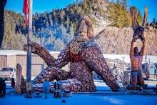 Dahl's Chainsaw Art, Keystone