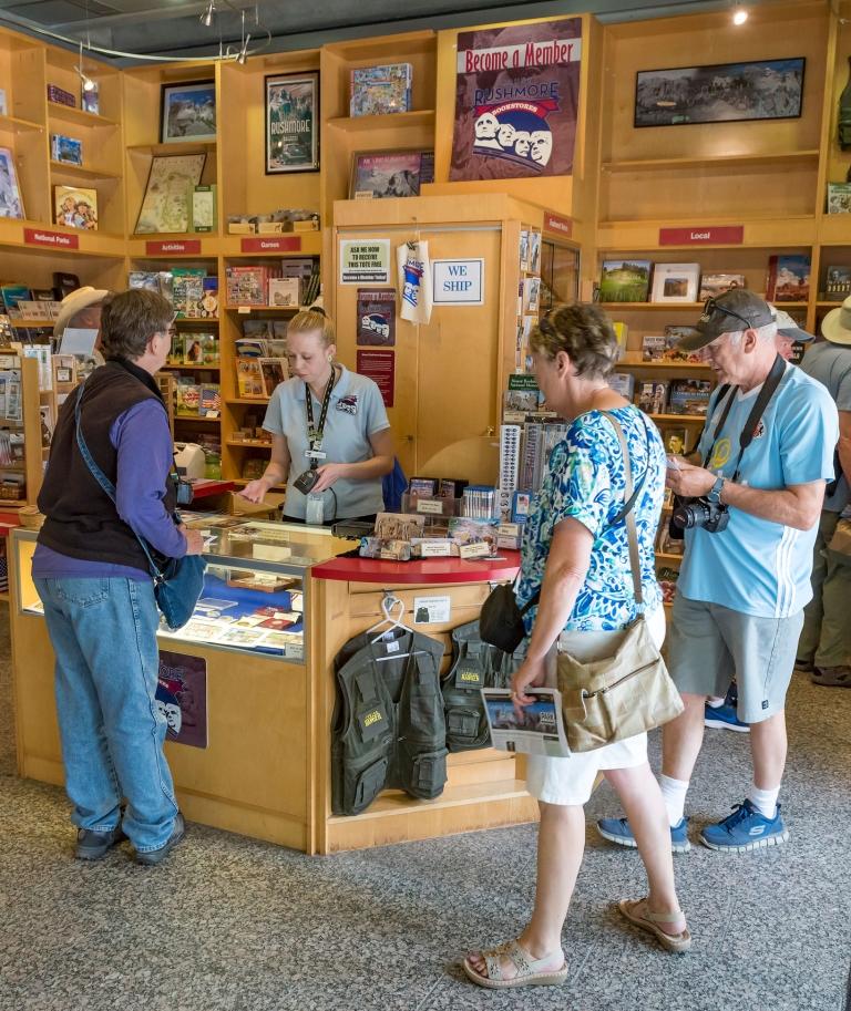 Mount Rushmore, Bookstore