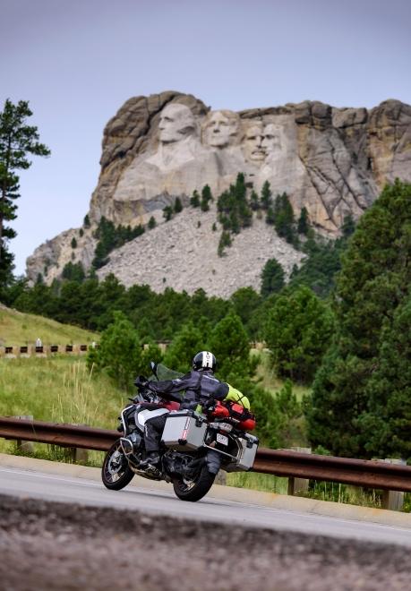 Motorcycle Hwy 16 Mount Rushmore Road