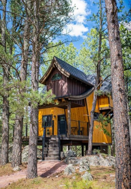 Treehouse at Buffalo Ridge Resort, Custer