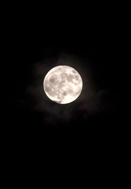 full moon in South Dakota