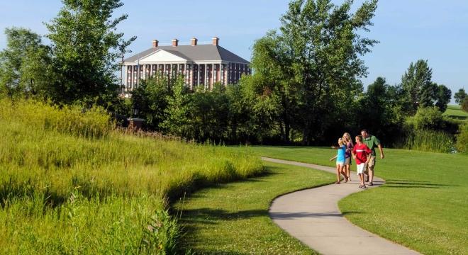 Family on Redlin Art Center grounds